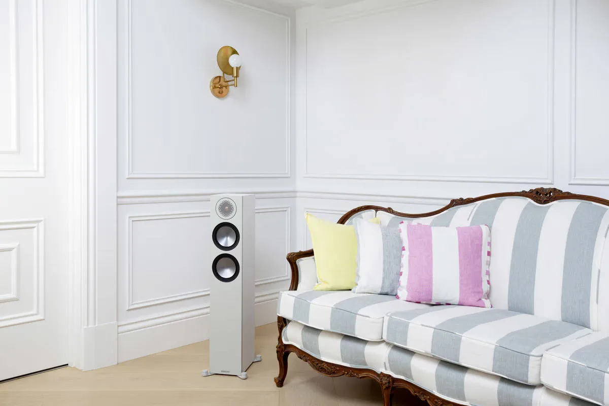 Marantz Cinema 70S Silver Gold   Monitor Audio Bronze 200 HCM 5.0 Noir Chaînes Grand Spectacle