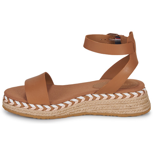 Tommy Hilfiger - LOW WEDGE SANDAL - Cognac