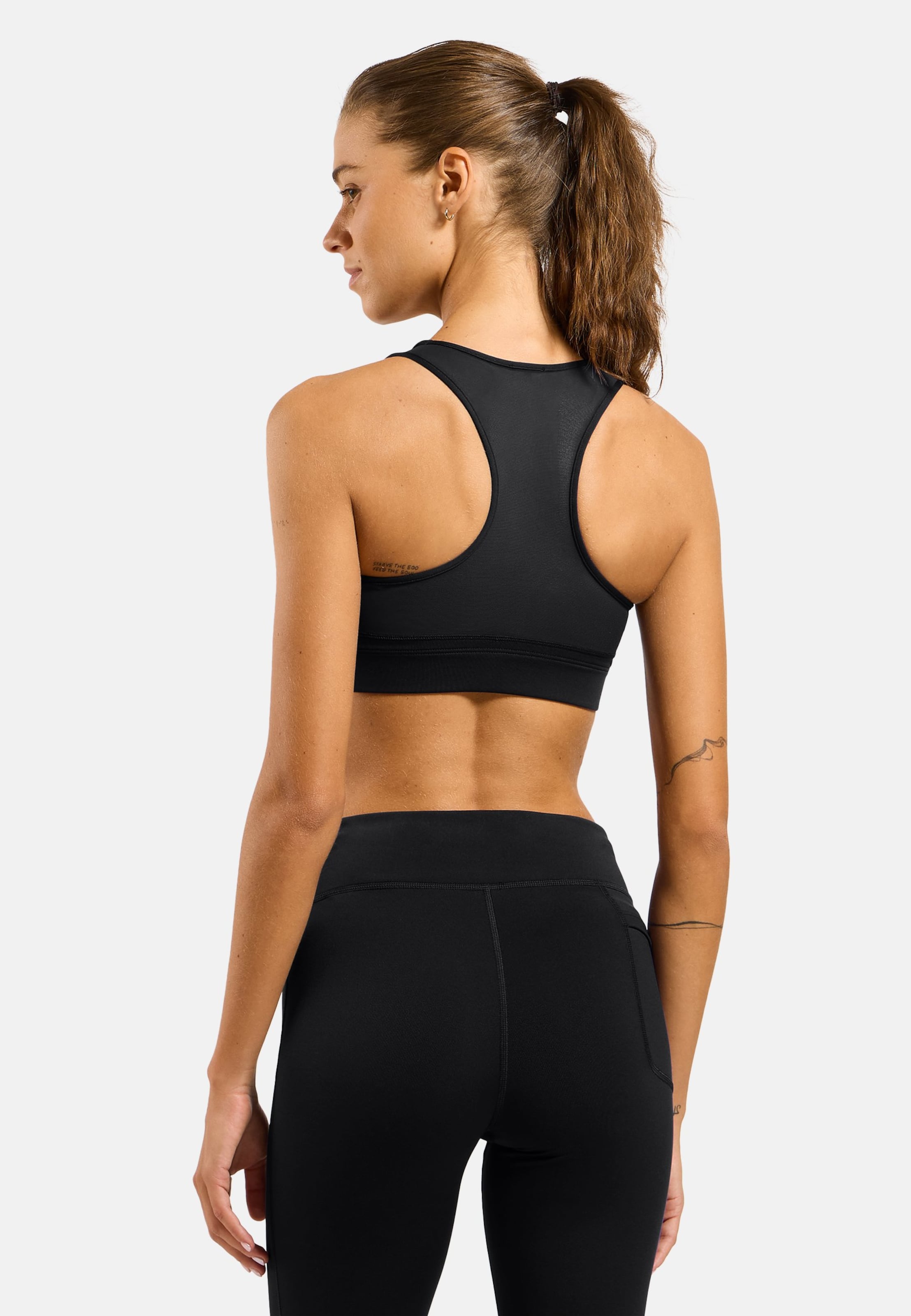 Sport-BH mit mittlerem Halt in black
