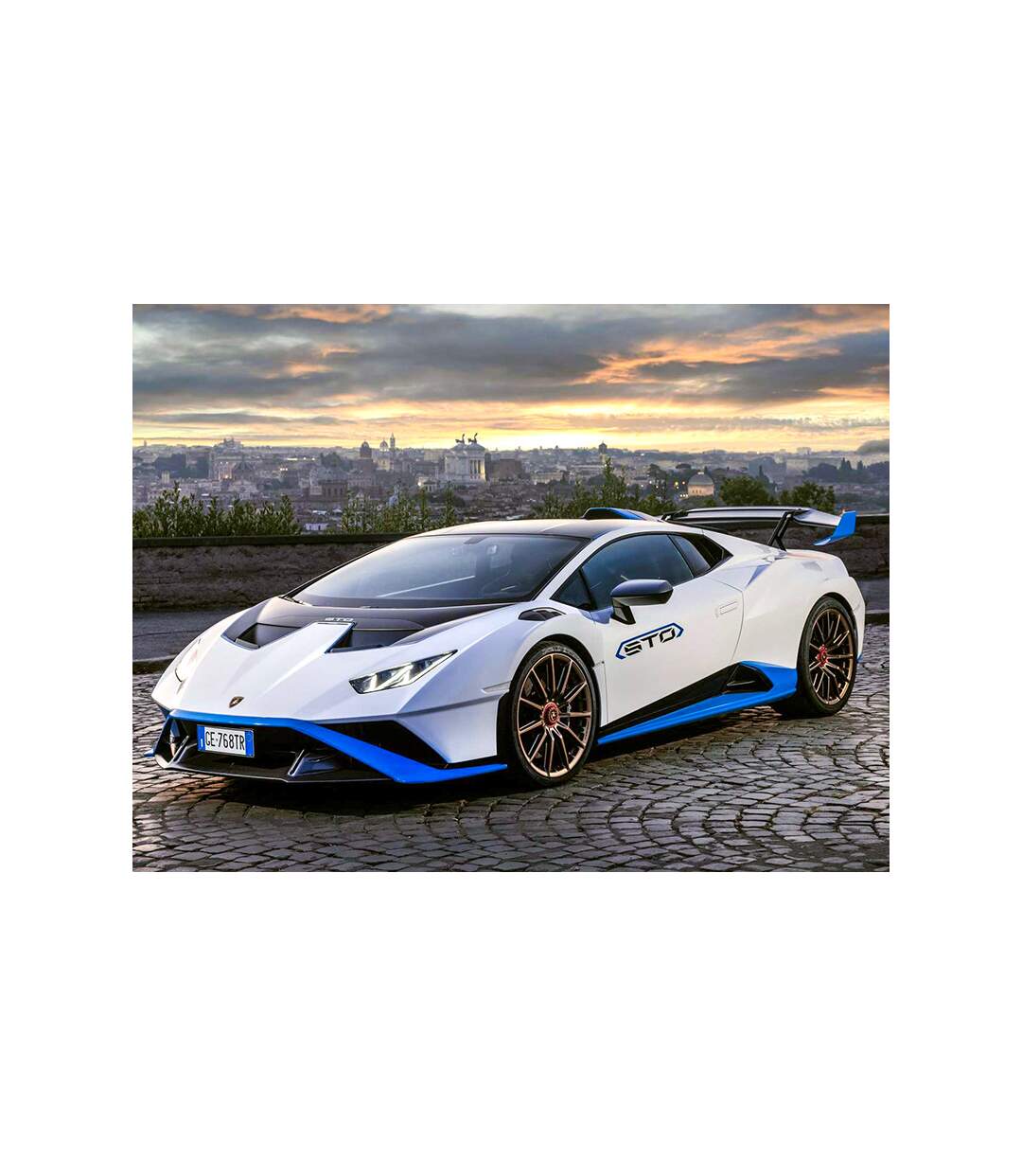 Pilotage d'exception : 8 tours en Lamborghini Huracán STO sur le circuit Château Gaillard - SMARTBOX - Coffret Cadeau Sport & Aventure