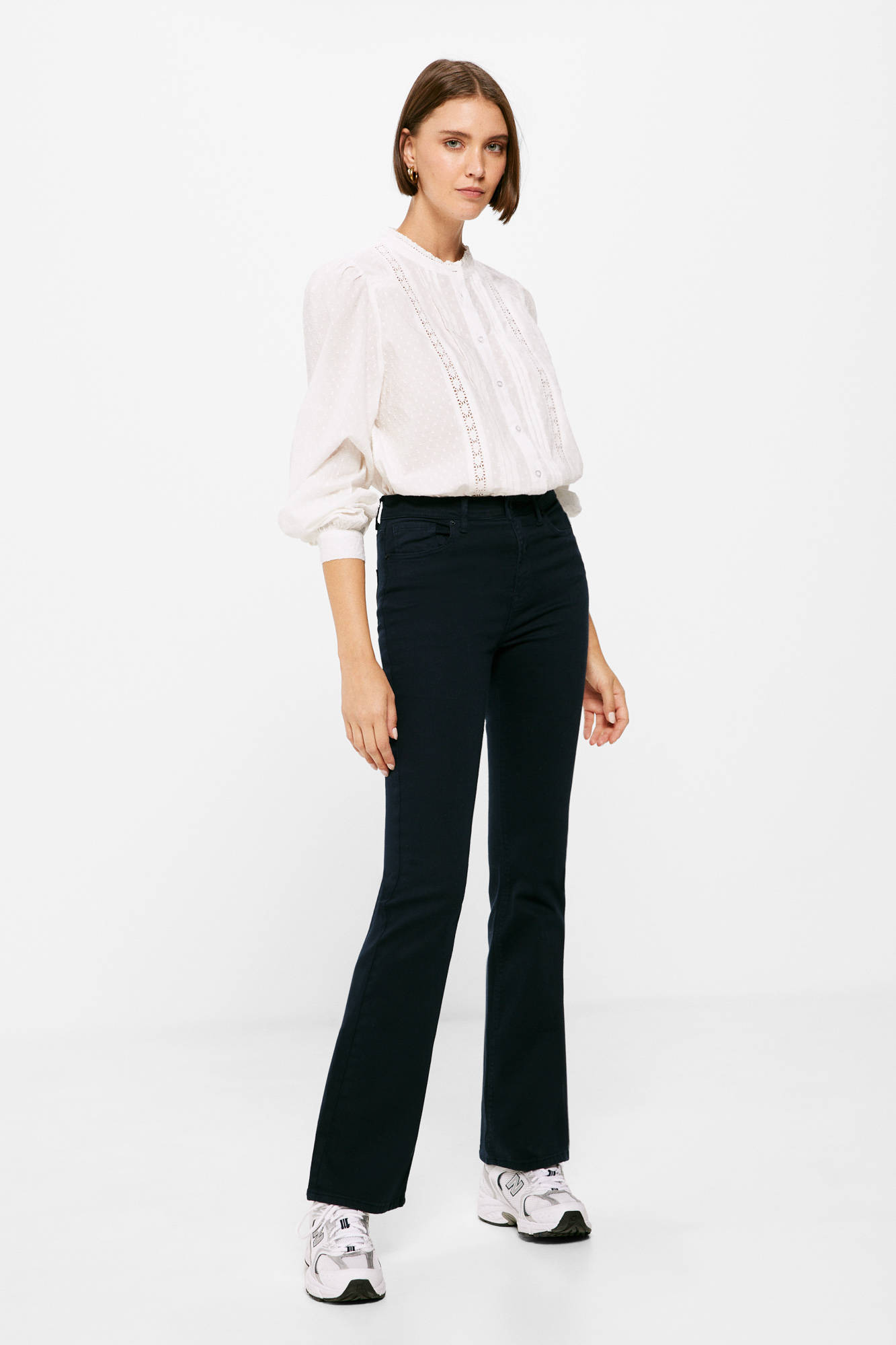 Calça jeans com lavagem sustentável e corte bota™