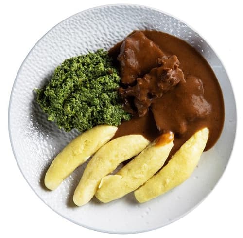 Rindfleisch mit Spinat und Kartoffelklößen von Petr Bureš