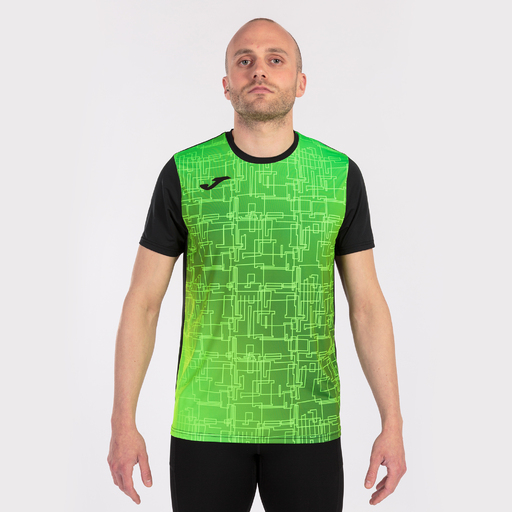 Camiseta Joma Elite VIII de manga curta, preta e verde fluorescente.