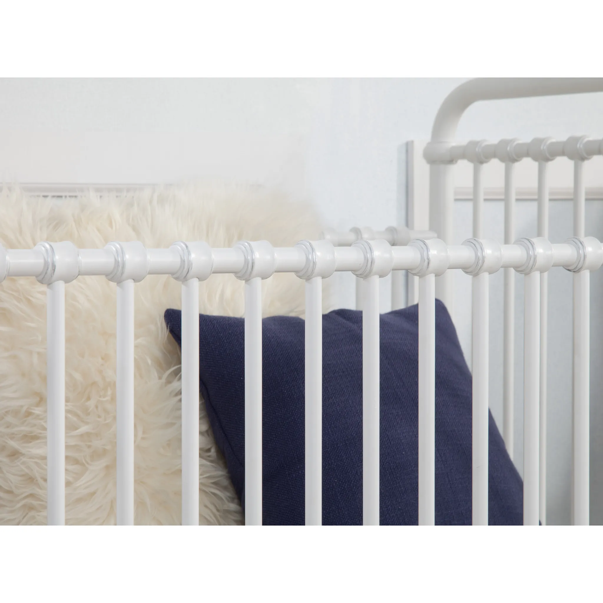 Million Dollar Baby Couchette Évolutive 3 en 1 Abigail - Blanc Lavé