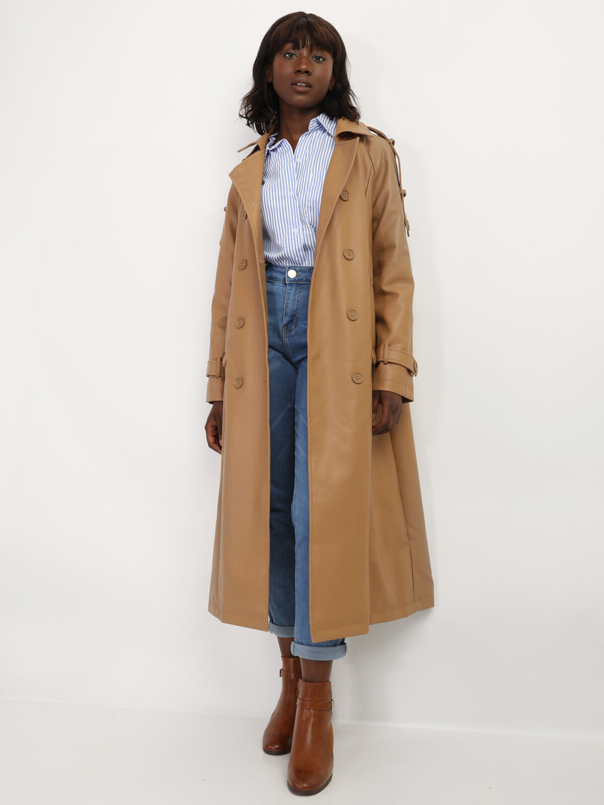 Trench long en simili avec ceinture- Marron clair