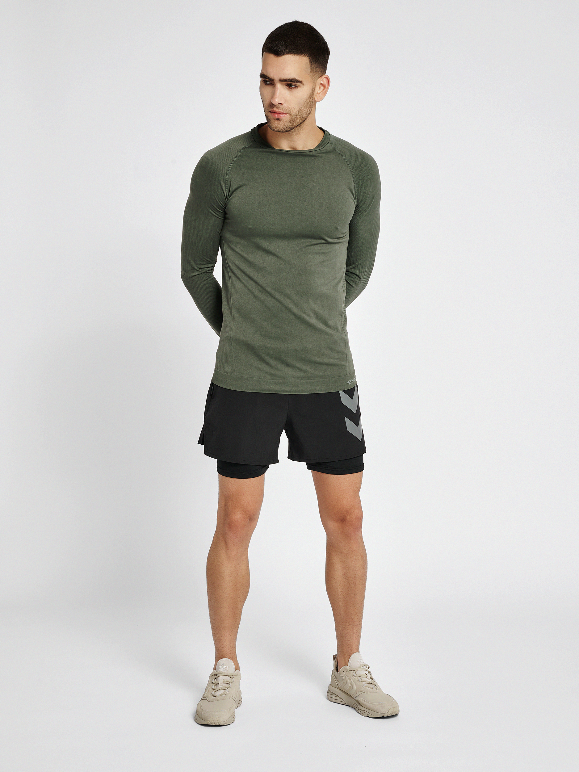 hmlSTROKE SEAMLESS T-SHIRT L/S