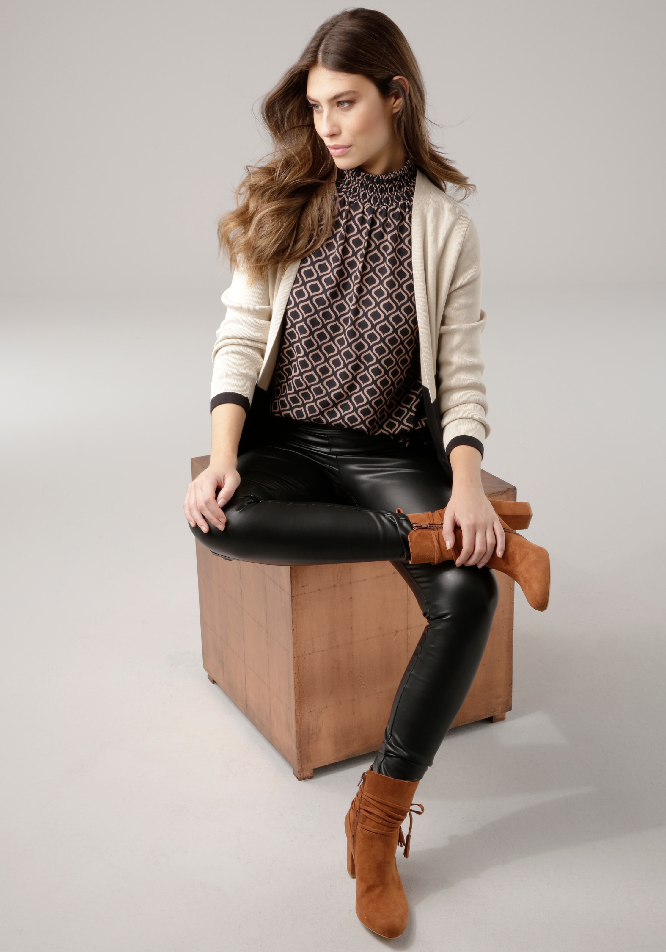 Laura Scott Blusentop , mit Smok