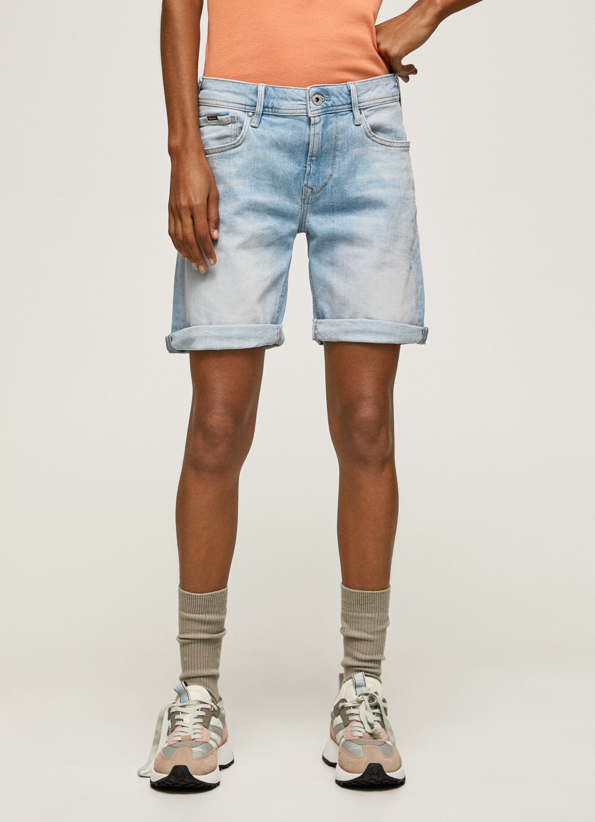 CALÇA JEANS CURTA CORTE REGULAR - jeans