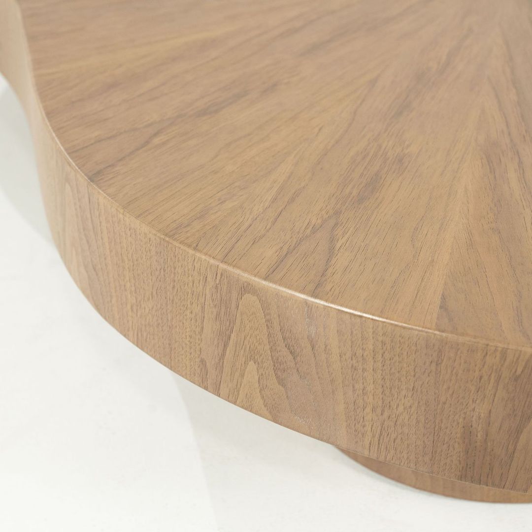 Eleonora Bobbie Salontafel