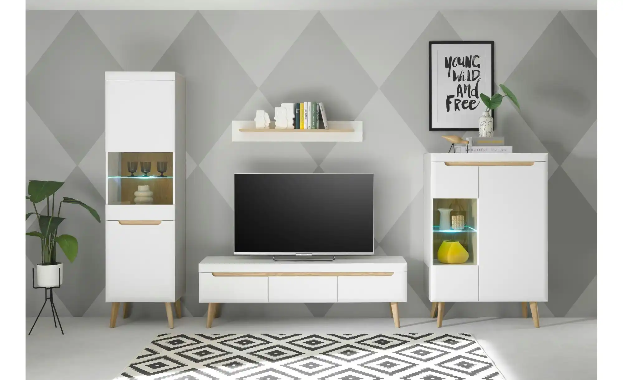 Vitrine  mit Soft-Close Malaren