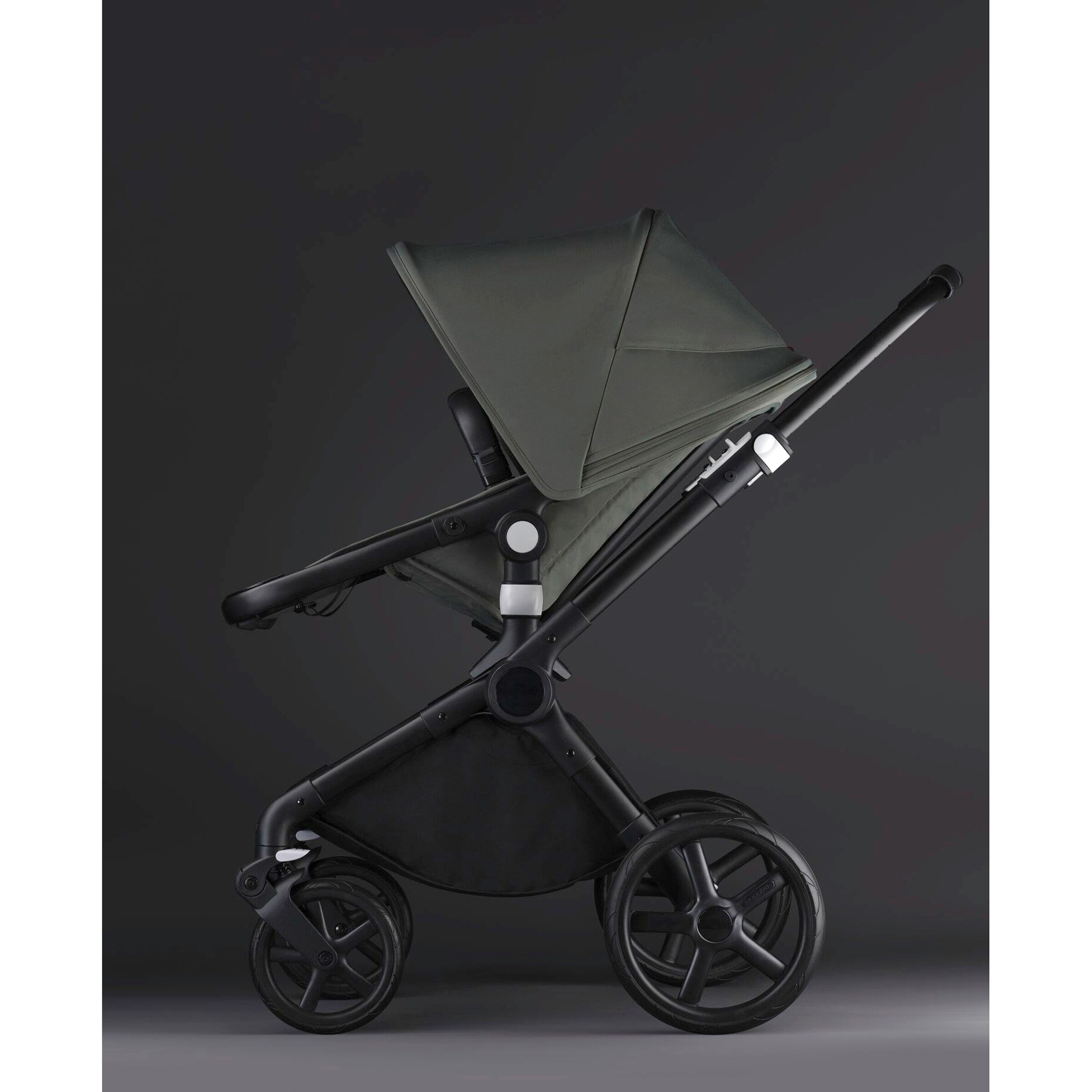 Bugaboo - Fox Cub Kombikinderwagen Trio-Set inkl. Fußsack und Getränkehalter black / forest green