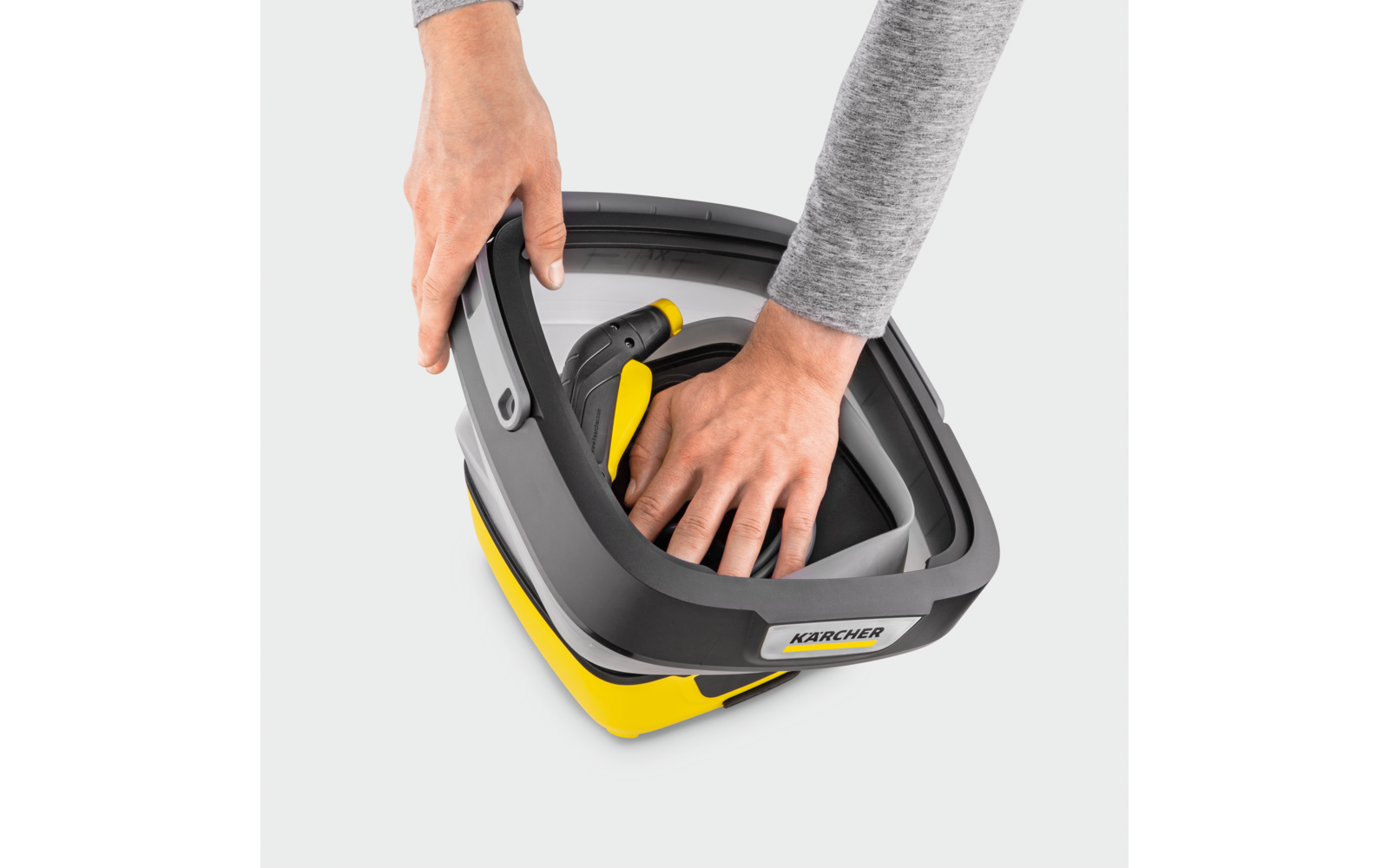 Kärcher Niederdruckreiniger OC 3 Foldable mit faltbarem Wassertank / Lithium-Ionen-Akku / Ladegerät