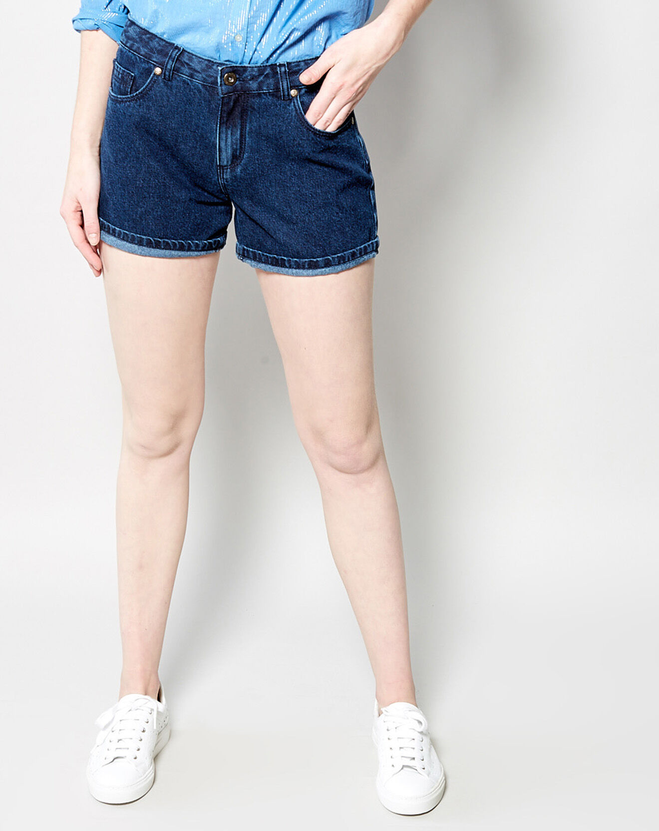 Karl Marc John Short en Jean Iceland bleu