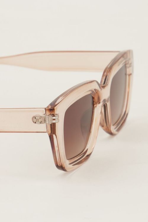 Roze retro zonnebril