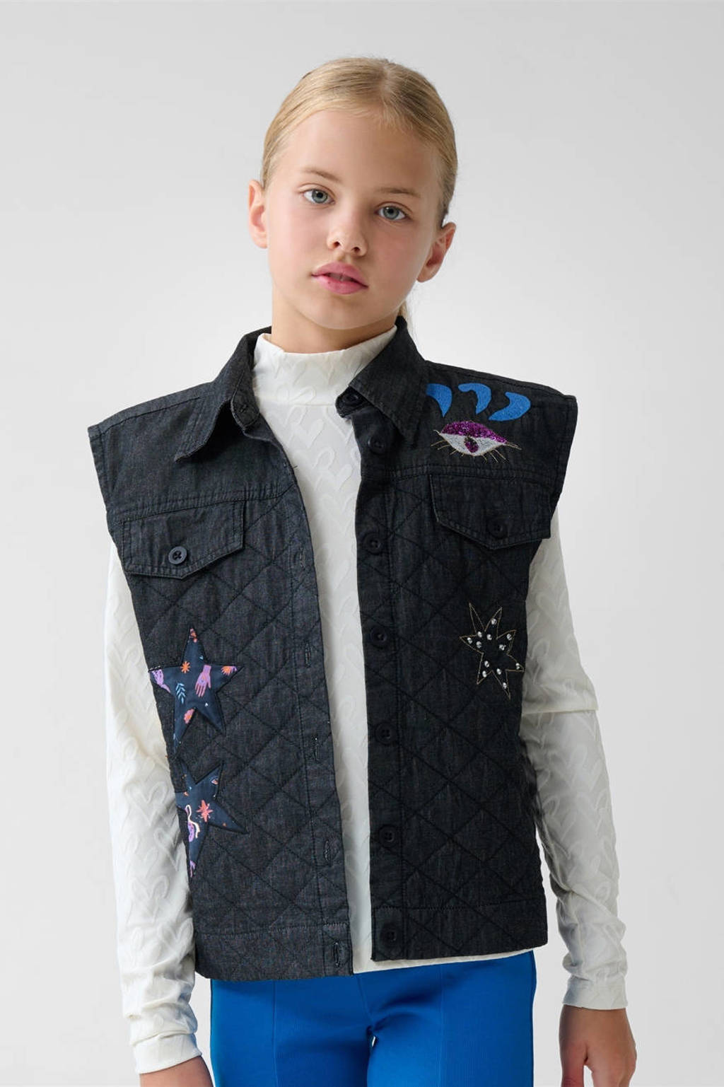 Shoeby gilet met all over print en patches zwart
