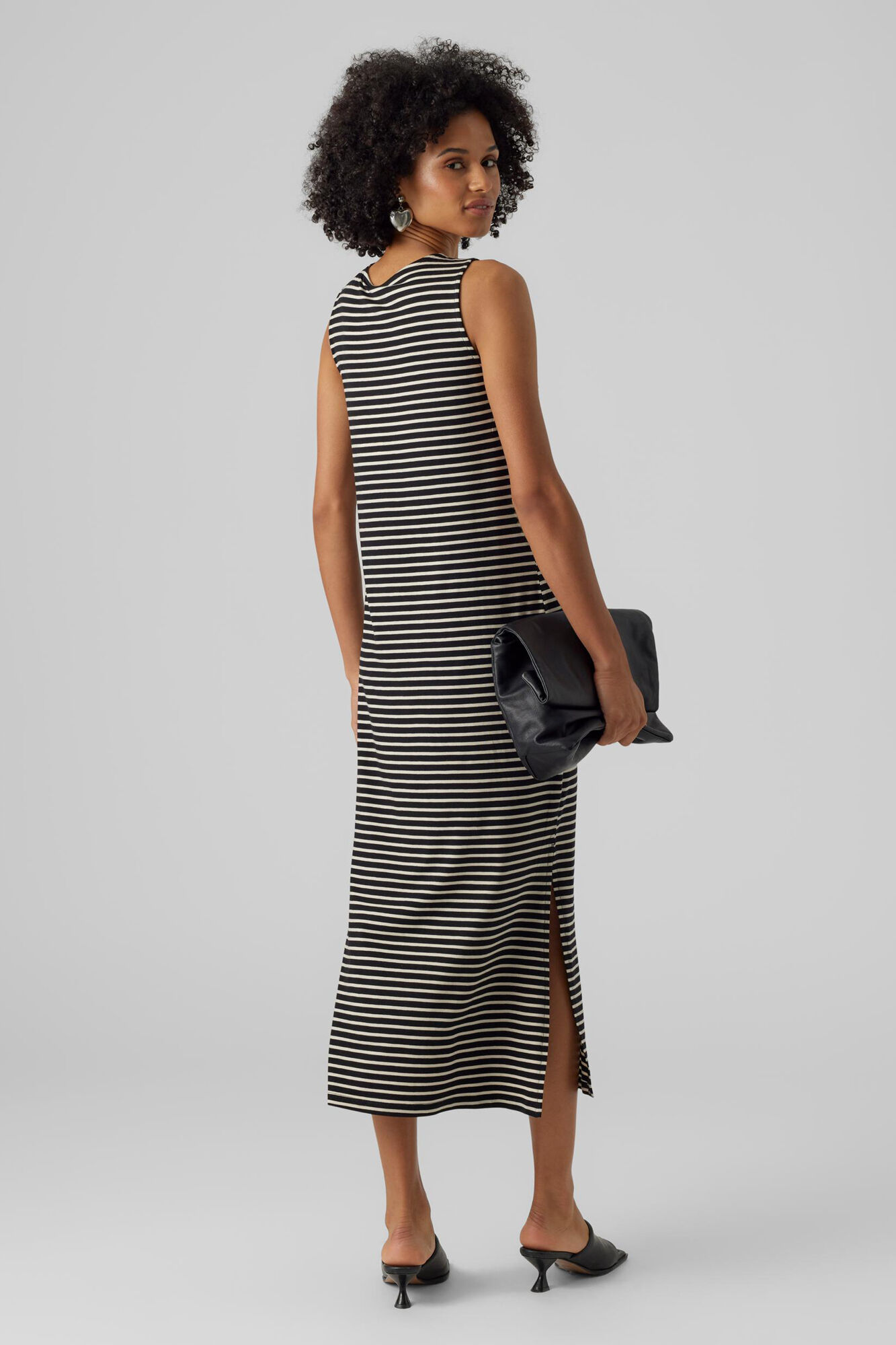 Vestido midi em Tencel - Preto
