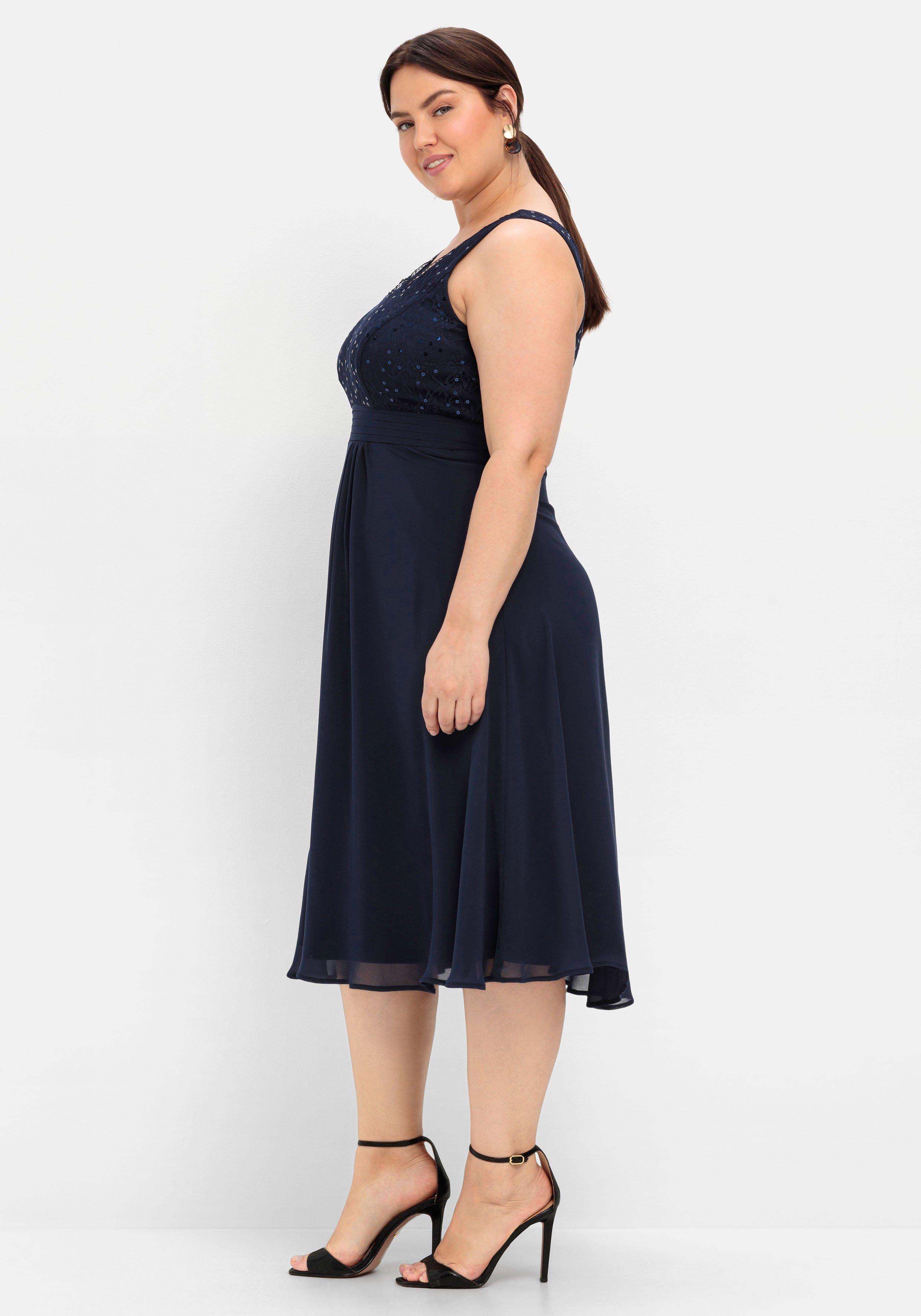 Abendkleid mit Spitze