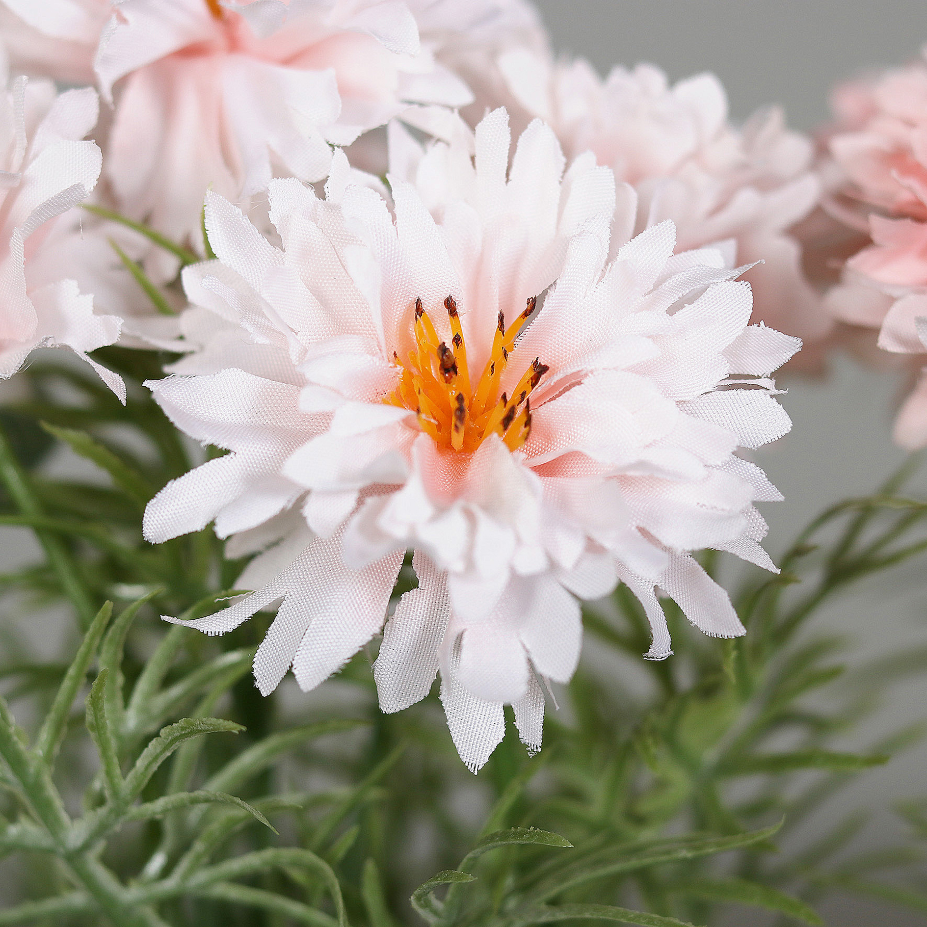 Kornblume im Kunststofftopf - sortiert - Kunstpflanze