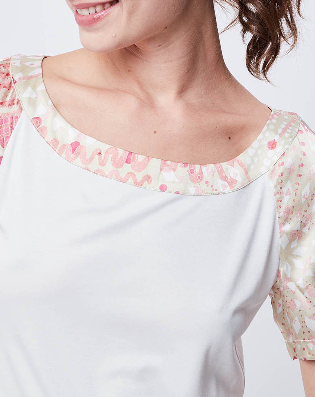 John Galliano T-Shirt avec empiècements soie blanc cassé/multicolore