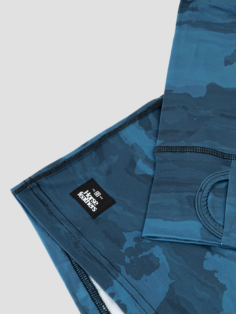 Horsefeathers Riley Base Layer Top depth