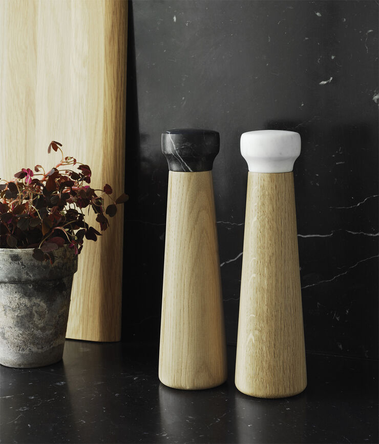 Normann Copenhagen Craft Kværn Peber Sort Oak/black