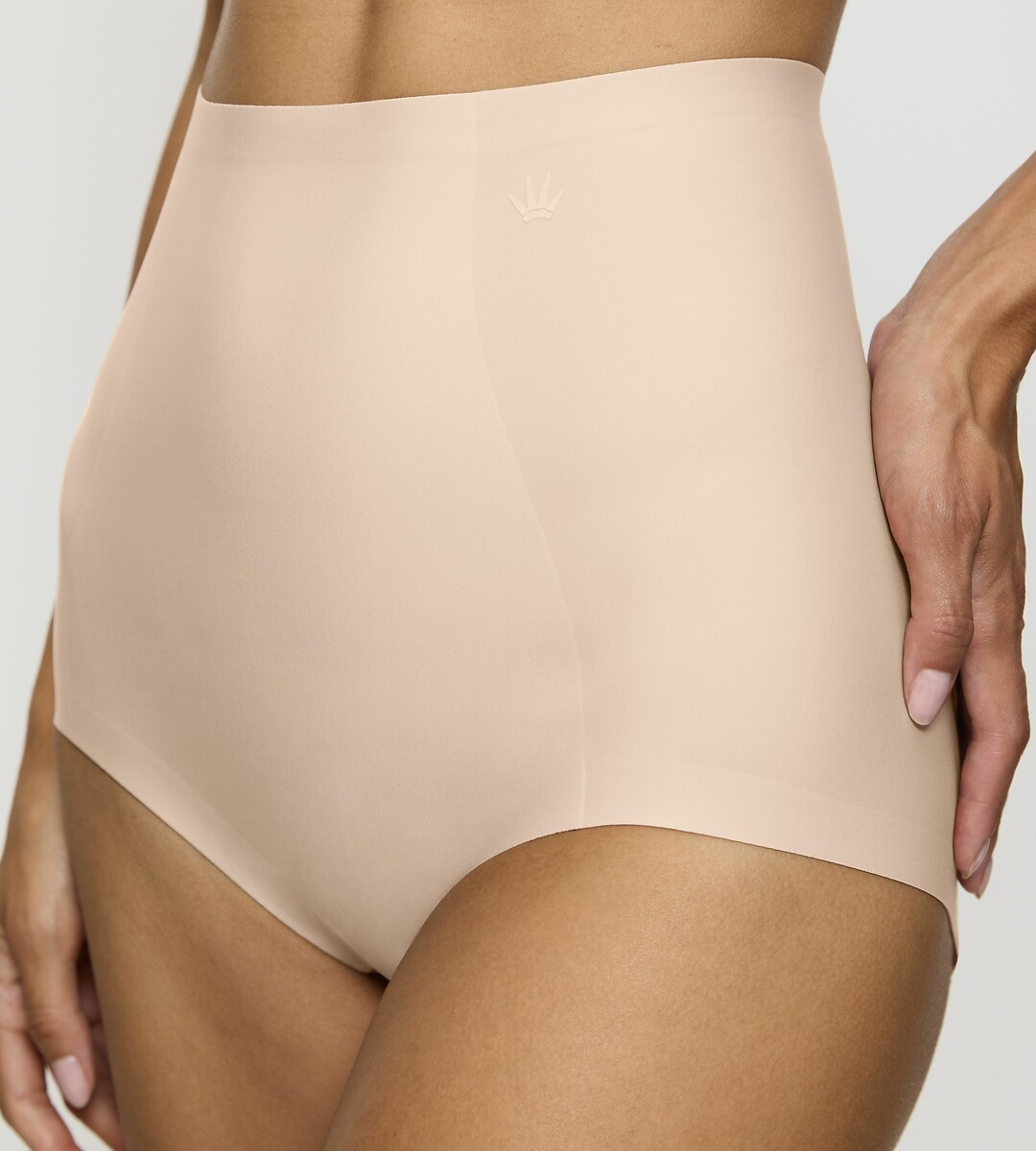 TRIUNFO<br>Suporte completo para modelagem média