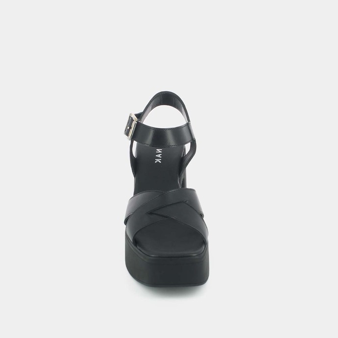 Sandales à brides croisées et plateformes  en cuir noir