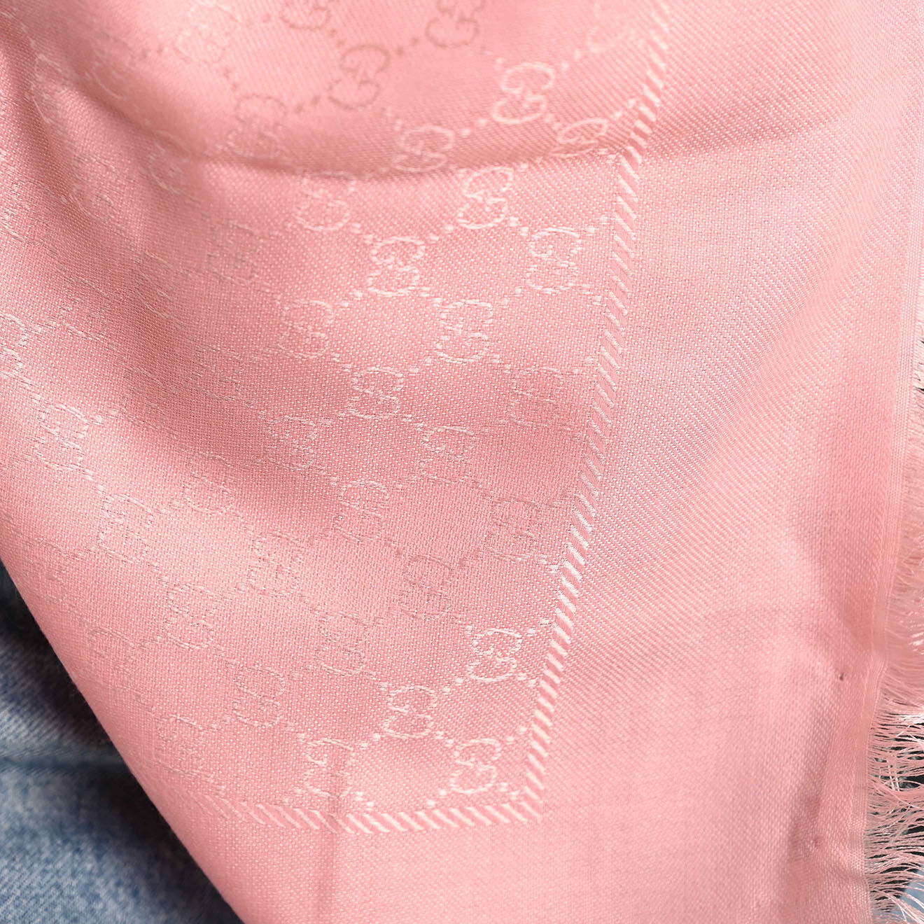 Gucci Etole en Soie Monogramme rose - Très bon état - 140x140 cm