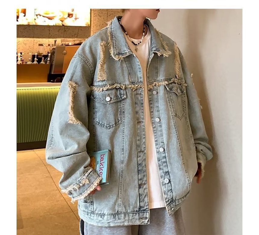 Ateso - Denim jasje met versleten zakdetail en één rij knopen