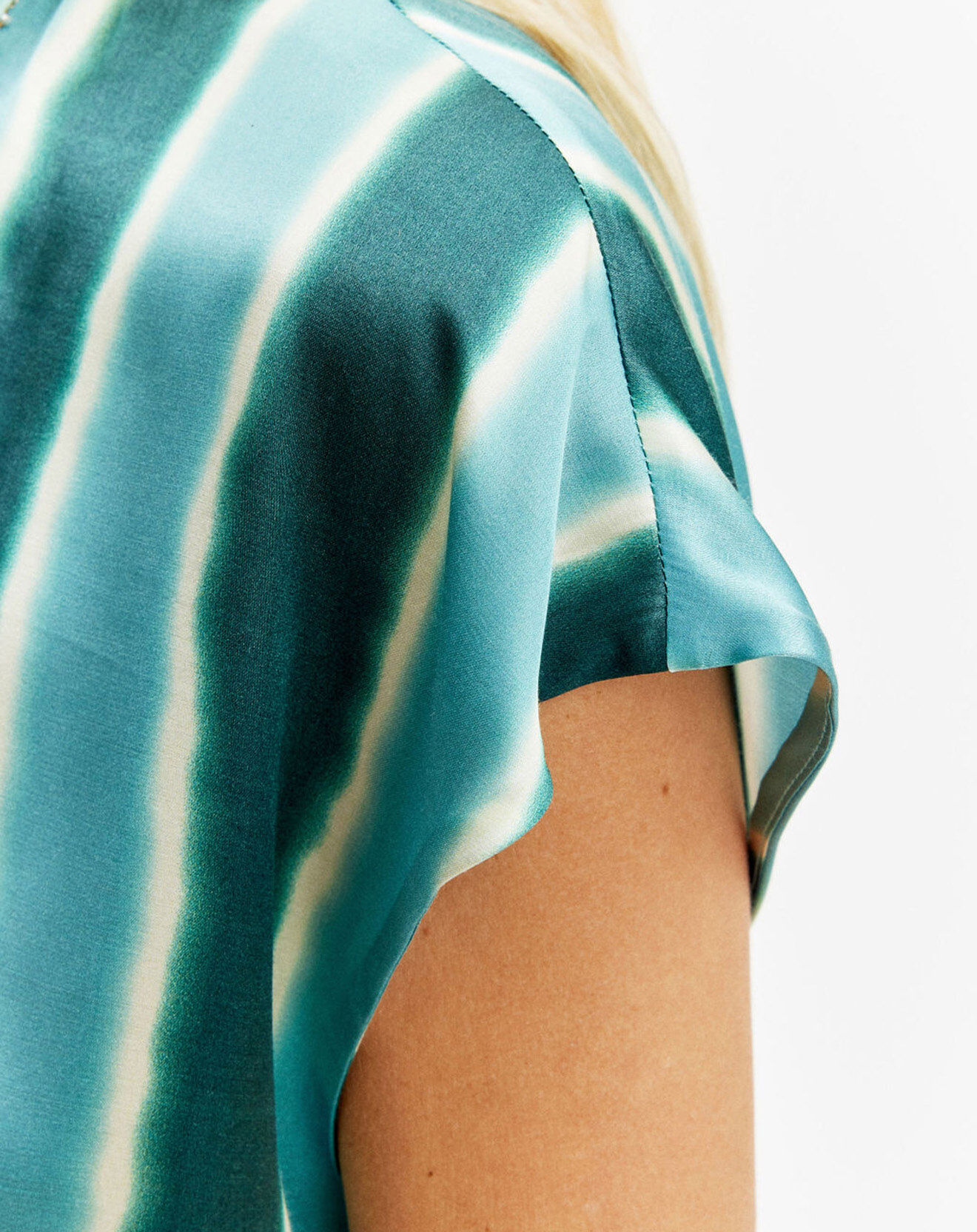 Lauren Vidal Top en Soie mélangée Milo aqua