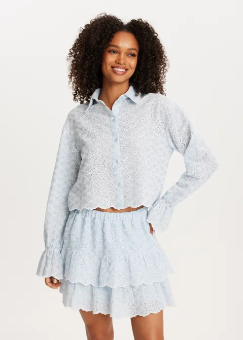 Broderie blouse blauw (BLW.L)