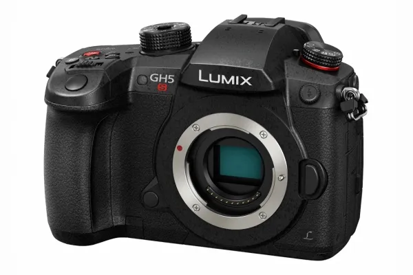 Panasonic Lumix G DC-GH5S - Digitalkamera - spejlløst - 10.28 MP - Four Thirds - 4K / 60 fps - kun kamerahus - Wi-Fi, Bluetooth - sort