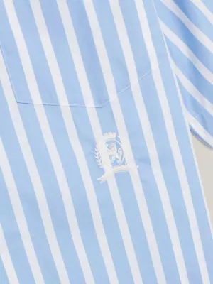 Camisa Crest com gola cubana e modelagem relaxada
