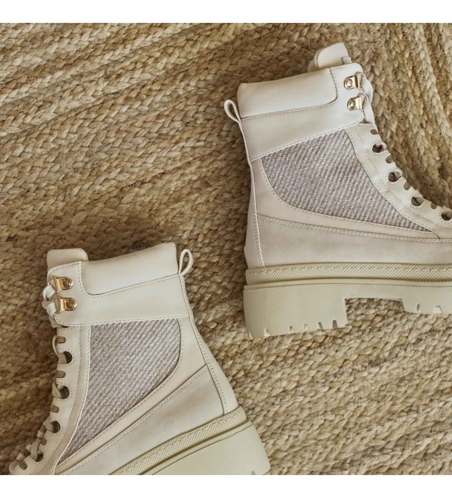 Botas de cano curto Mariamare, somente bege.