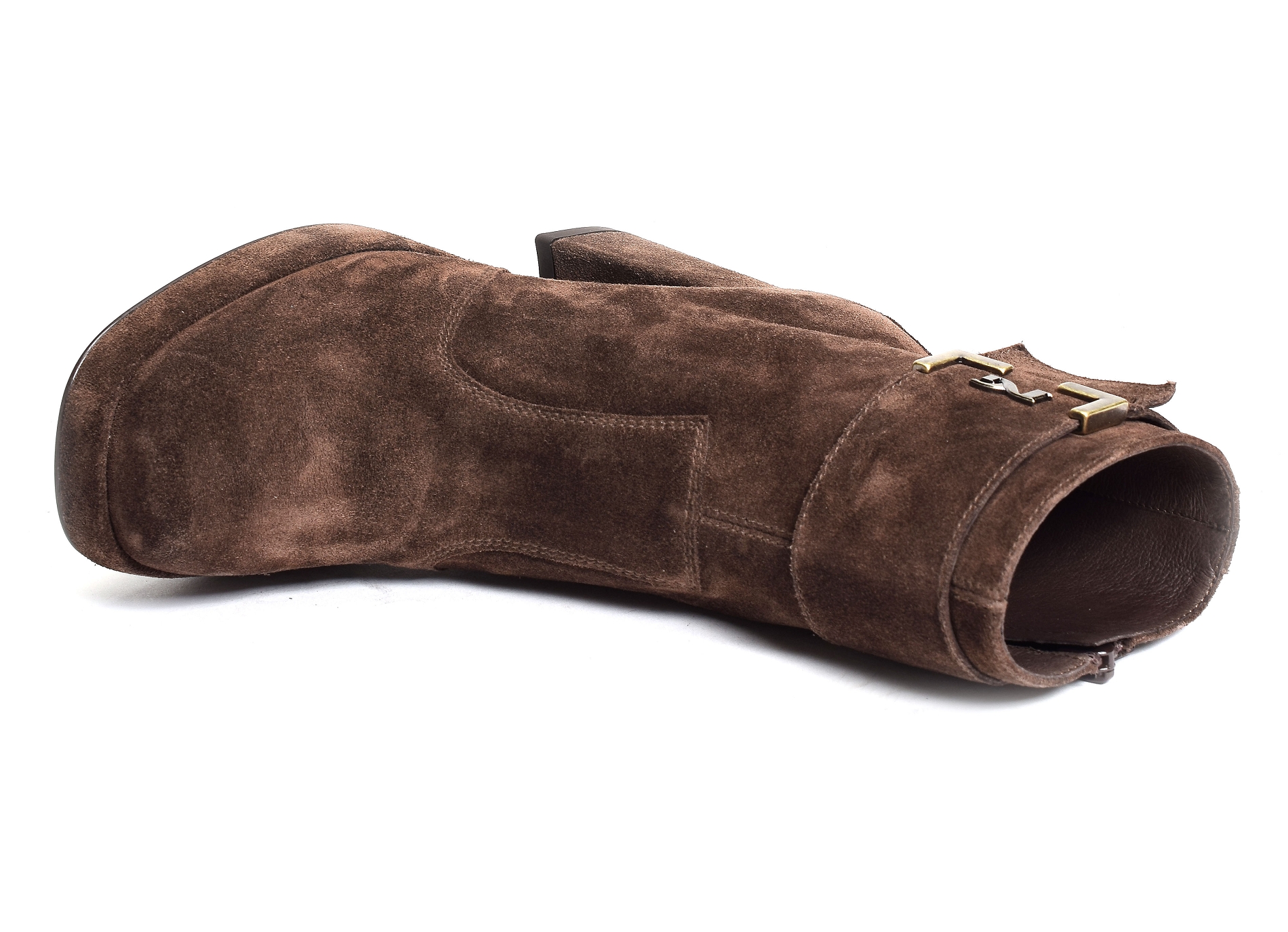 08221 marron