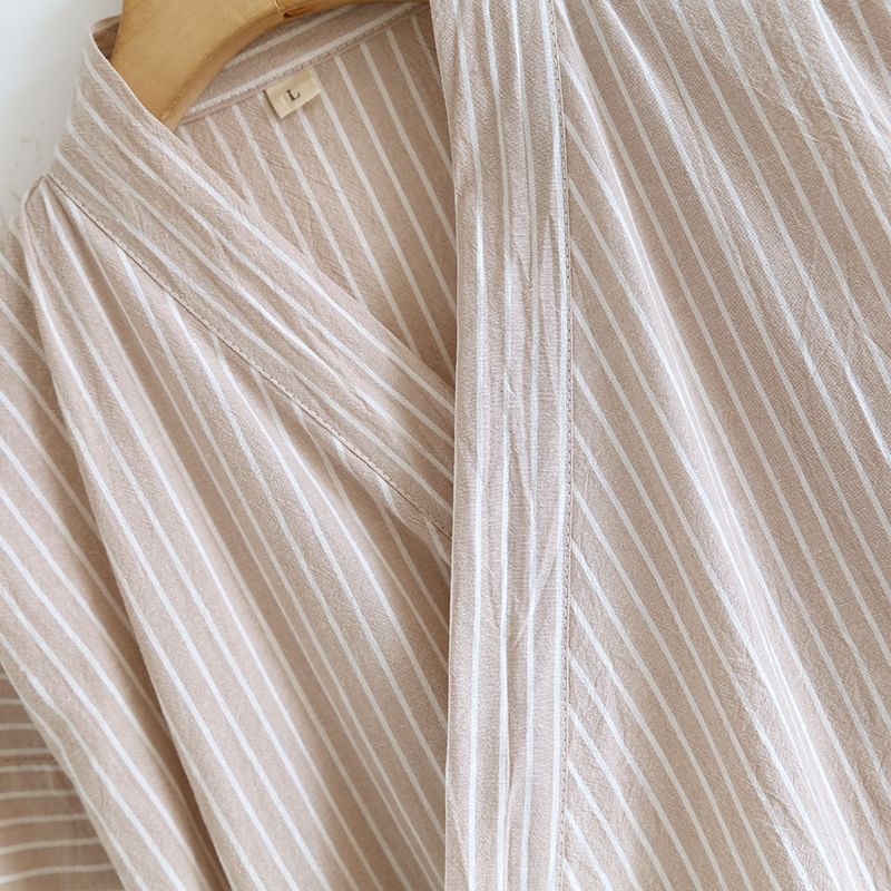 Finlies - Gestreepte pyjamajas met lange mouwen en wikkelmotief