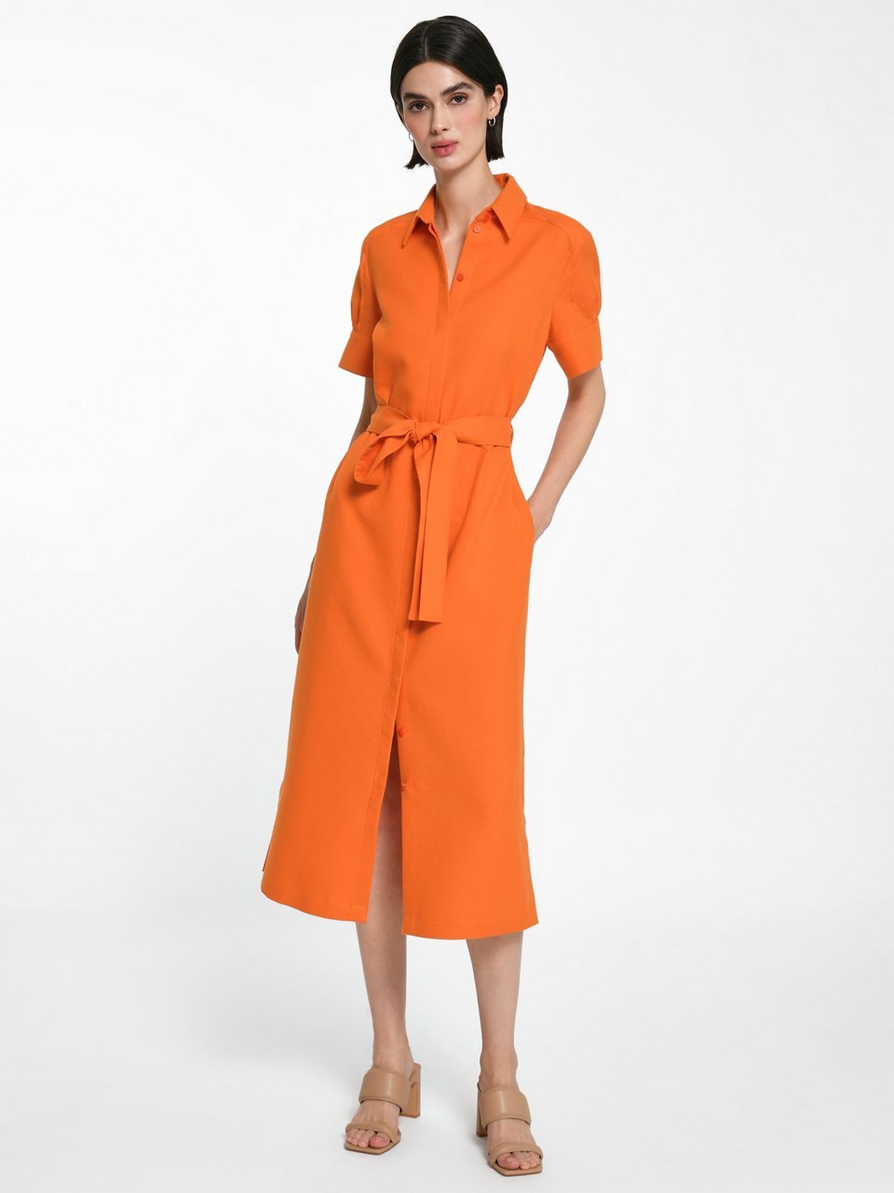 Kleid mit durchgehender Knopfleiste