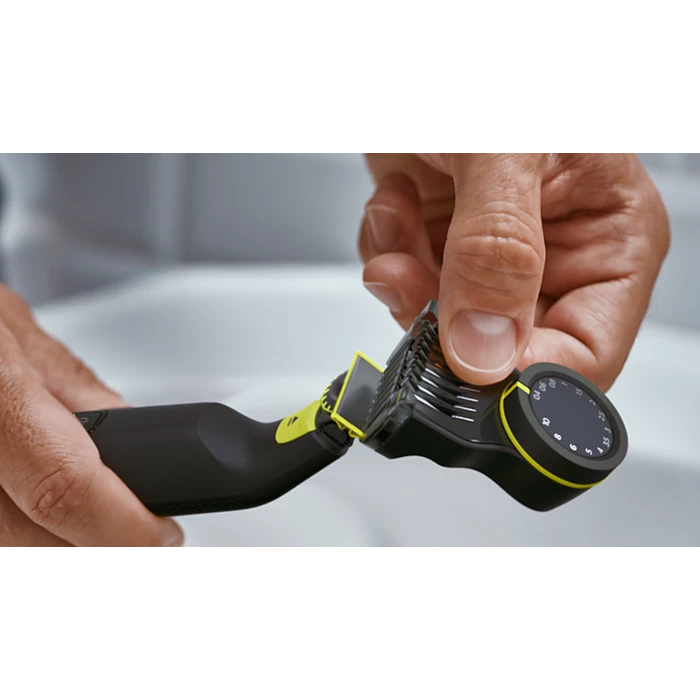OneBlade Pro 360 Face   Body Elektrischer Haarschneider Bart Trimmer Akku Rasierer (QP6542/15) - Schwarz / Grün