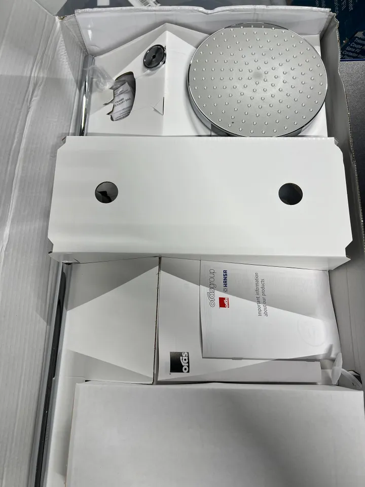 [OUTLET] - Oras Nova system med Ø200 hovedbruser og Ø95 håndbruser. Krom.