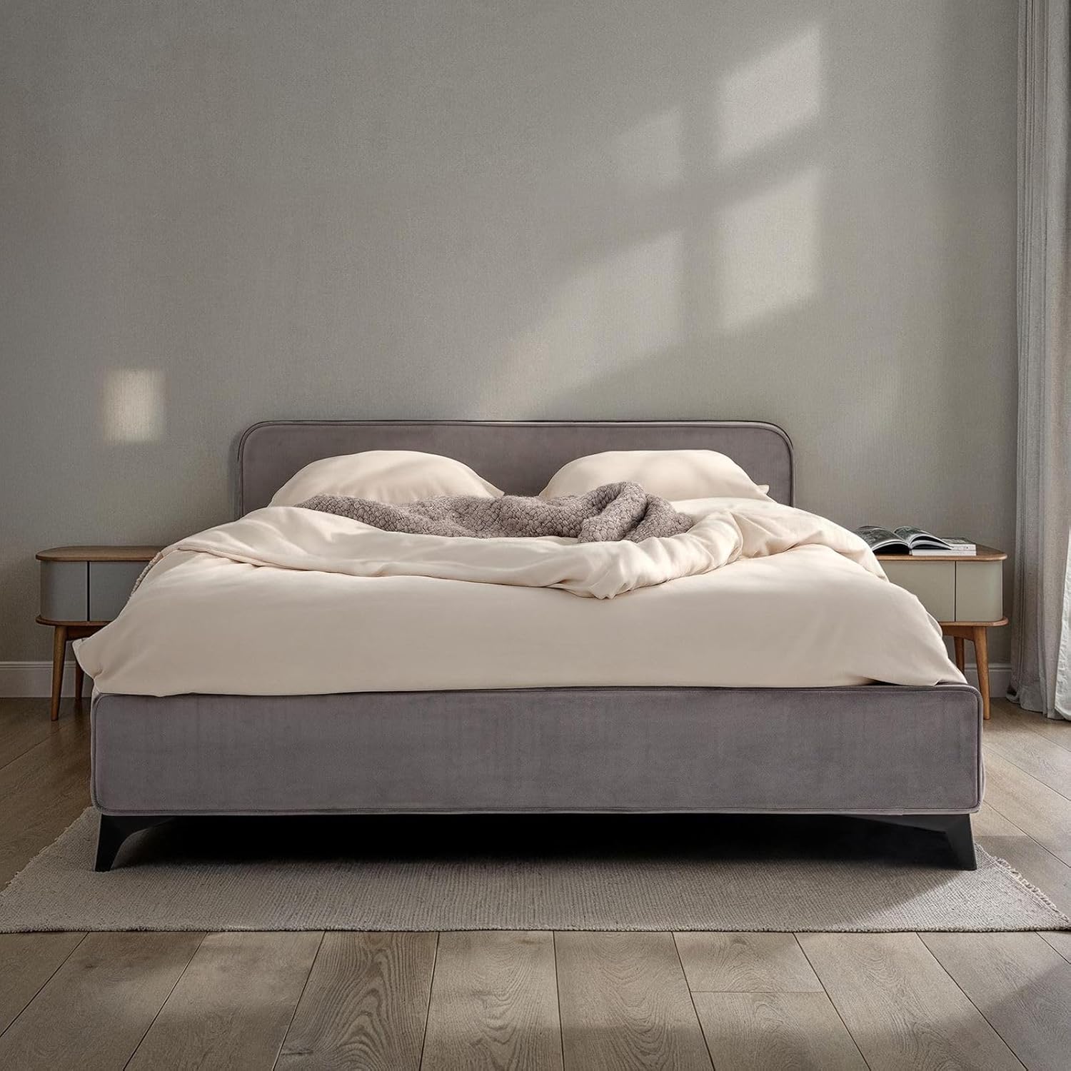IDIMEX Polsterbett LAVORO Einzelbett 140x200, grau - Bett mit Lattenrost und Samtstoffbezug, Bettgestell mit gepolstertem Kopfteil, modernes Design, Robuster Holzrahmen & Metallbeine