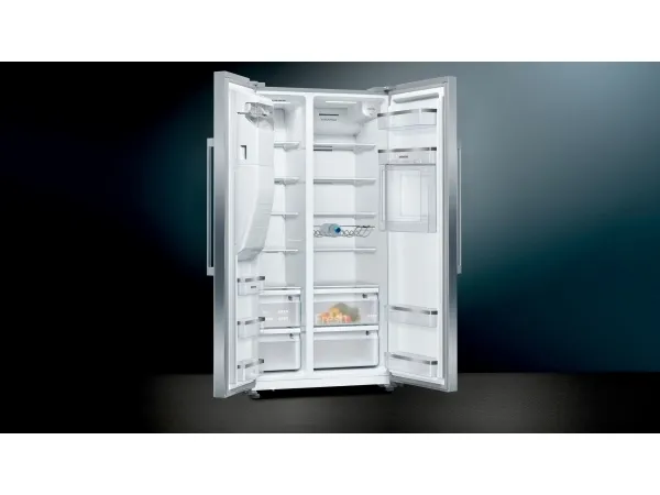 Siemens iQ500 KA93GAIEP - Køleskab/fryser - side ved side med vanddispenser, isdispenser - bredde: 90.8 cm - dybde: 76.2 cm - højde: 178.7 cm - 560 liter - Klasse E - rustfrit stål