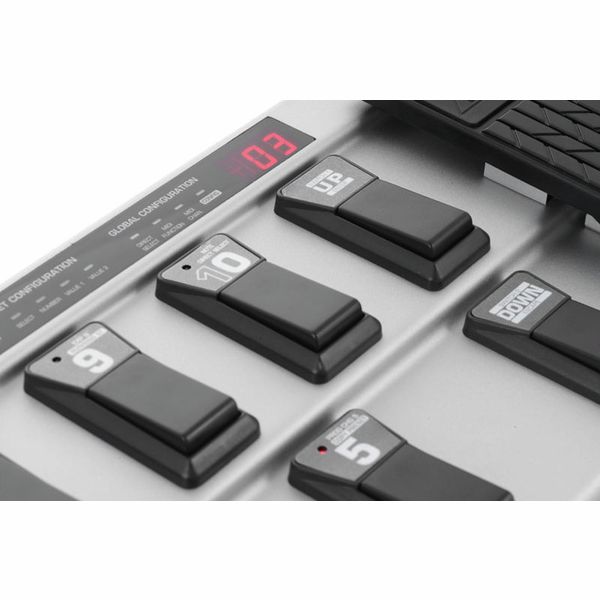 Behringer FCB-1010 Fußleiste