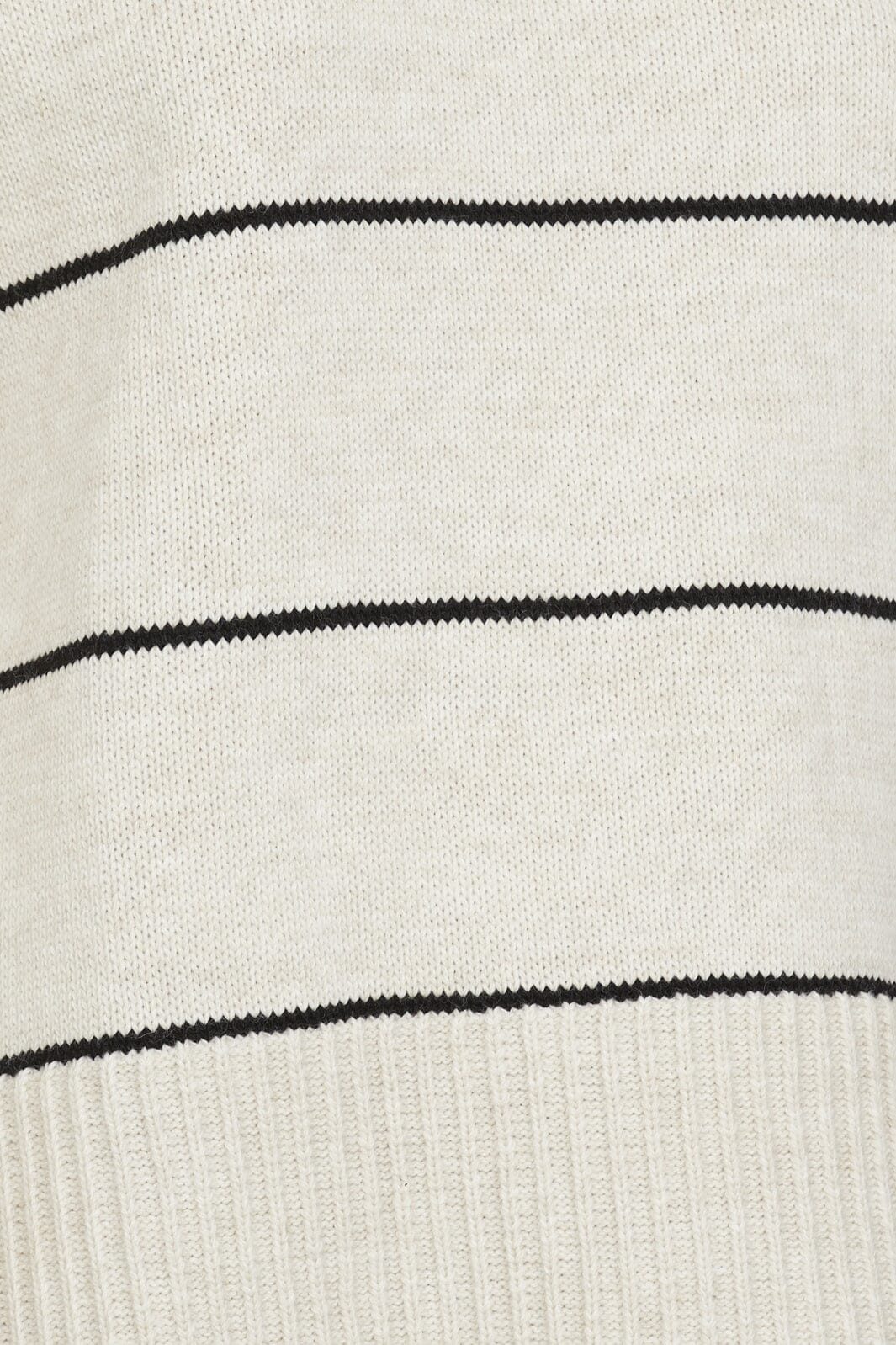 Sisters Point Miba-Loose1 830 bamboo black