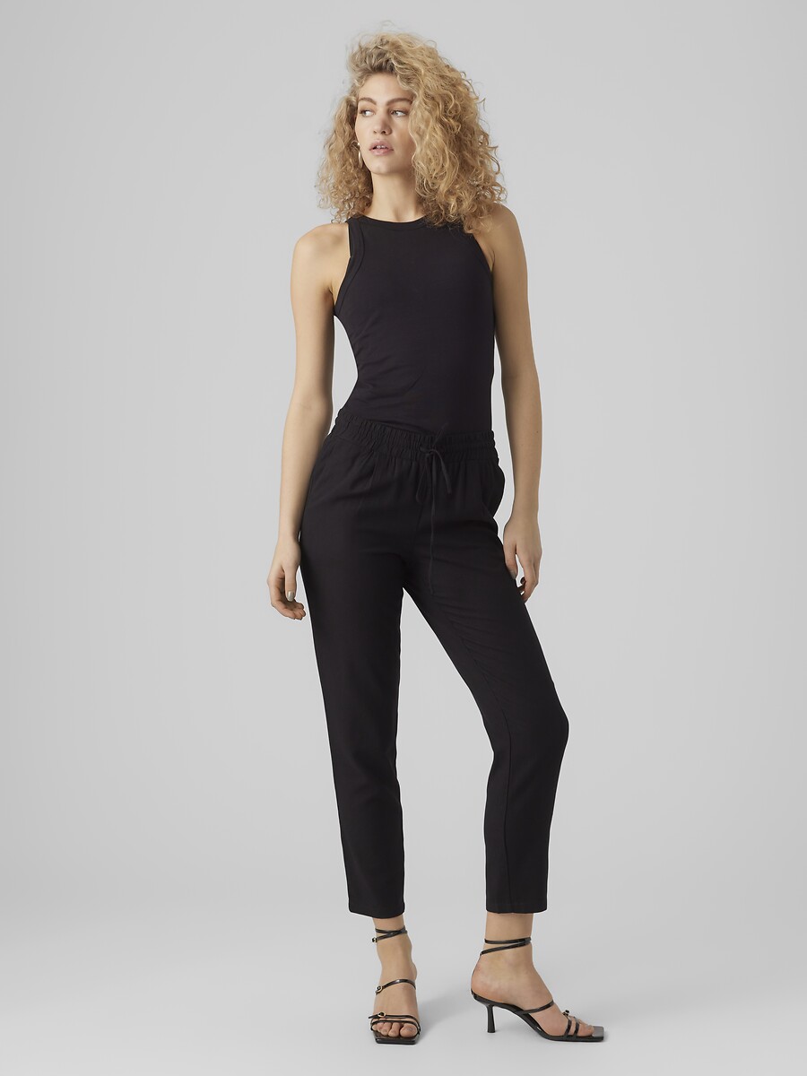 VERO MODA<br>Calças retas, comprimento 7/8
