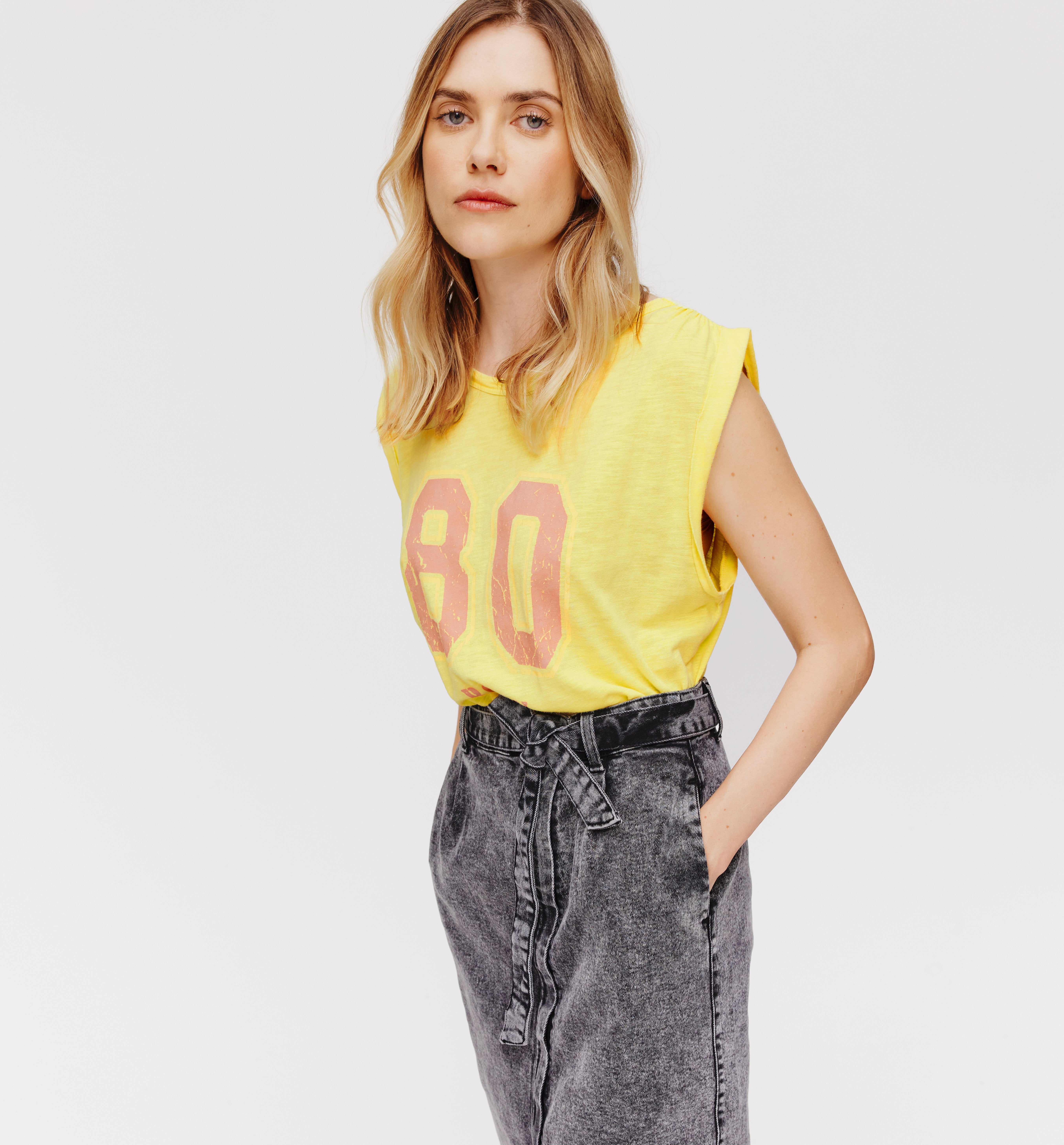 T-shirt à emmanchures US - Imprimé jaune citron