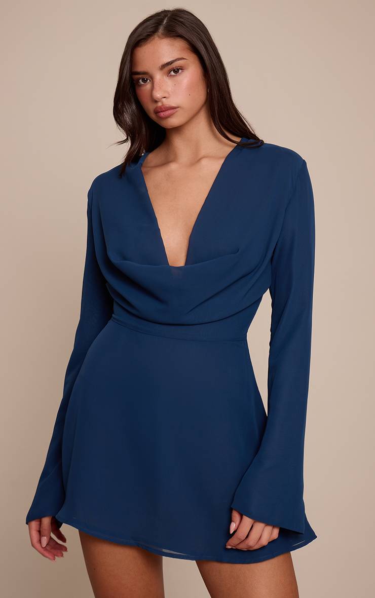 Bleu Marine Robe Droite En Mousseline Col Bénitier Manches Évasées