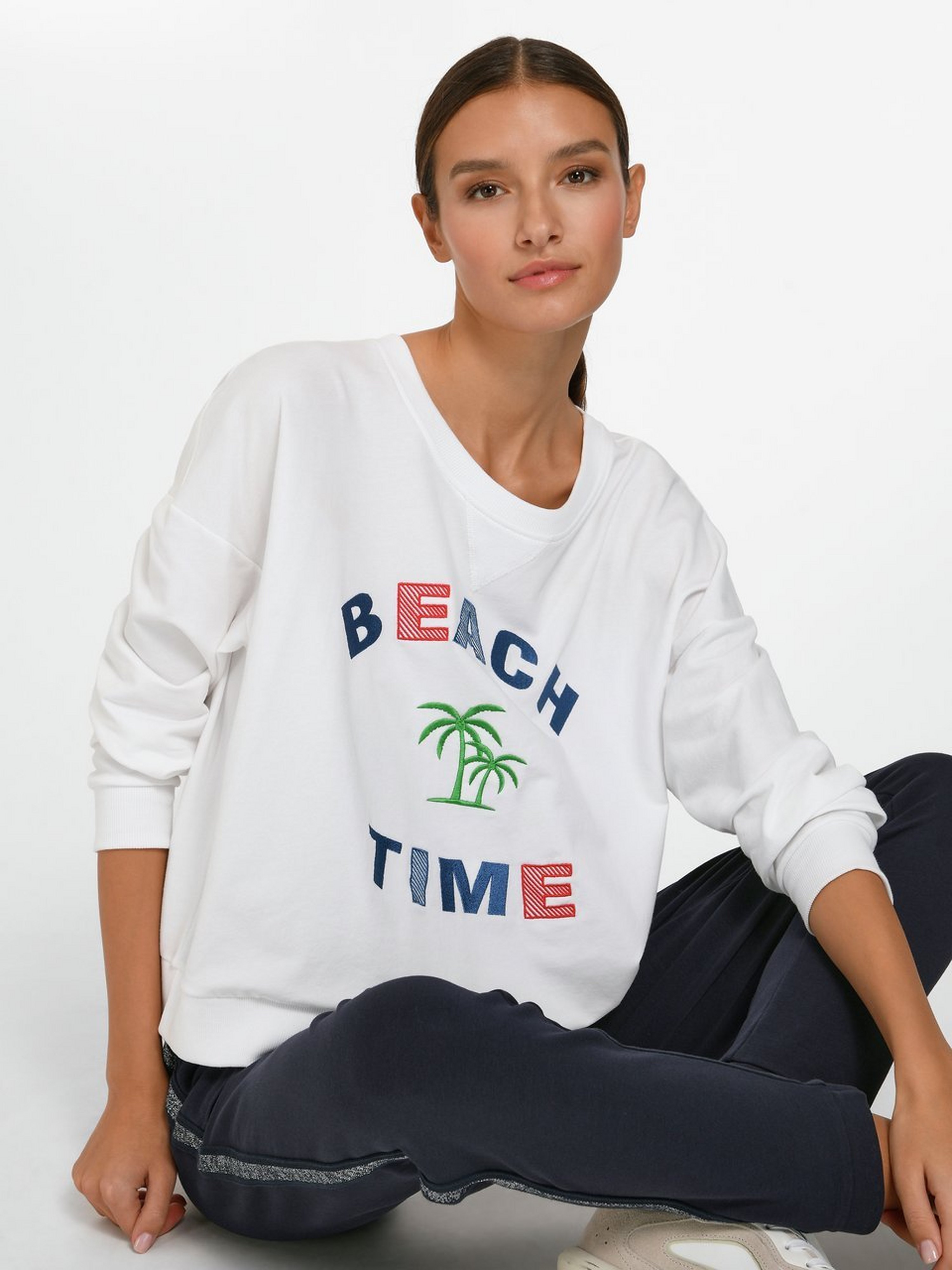 Sweatshirt mit überschnittener Schulter
