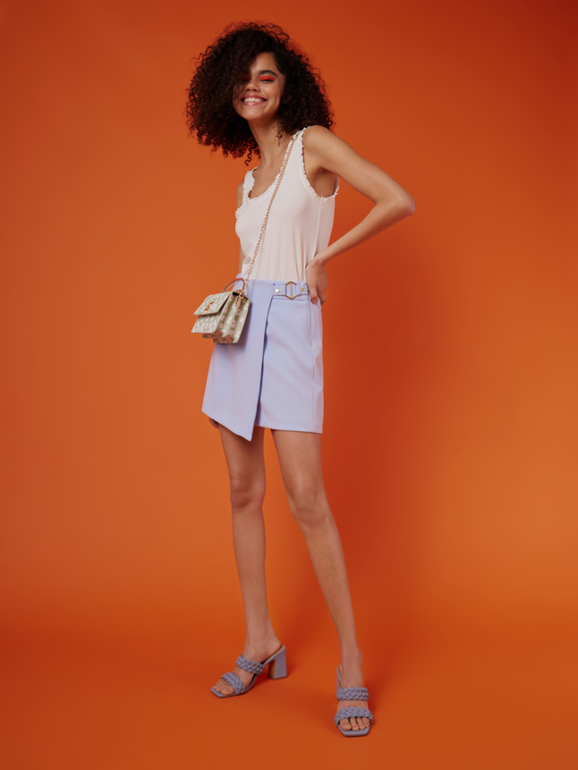 Jupe short asymétrique