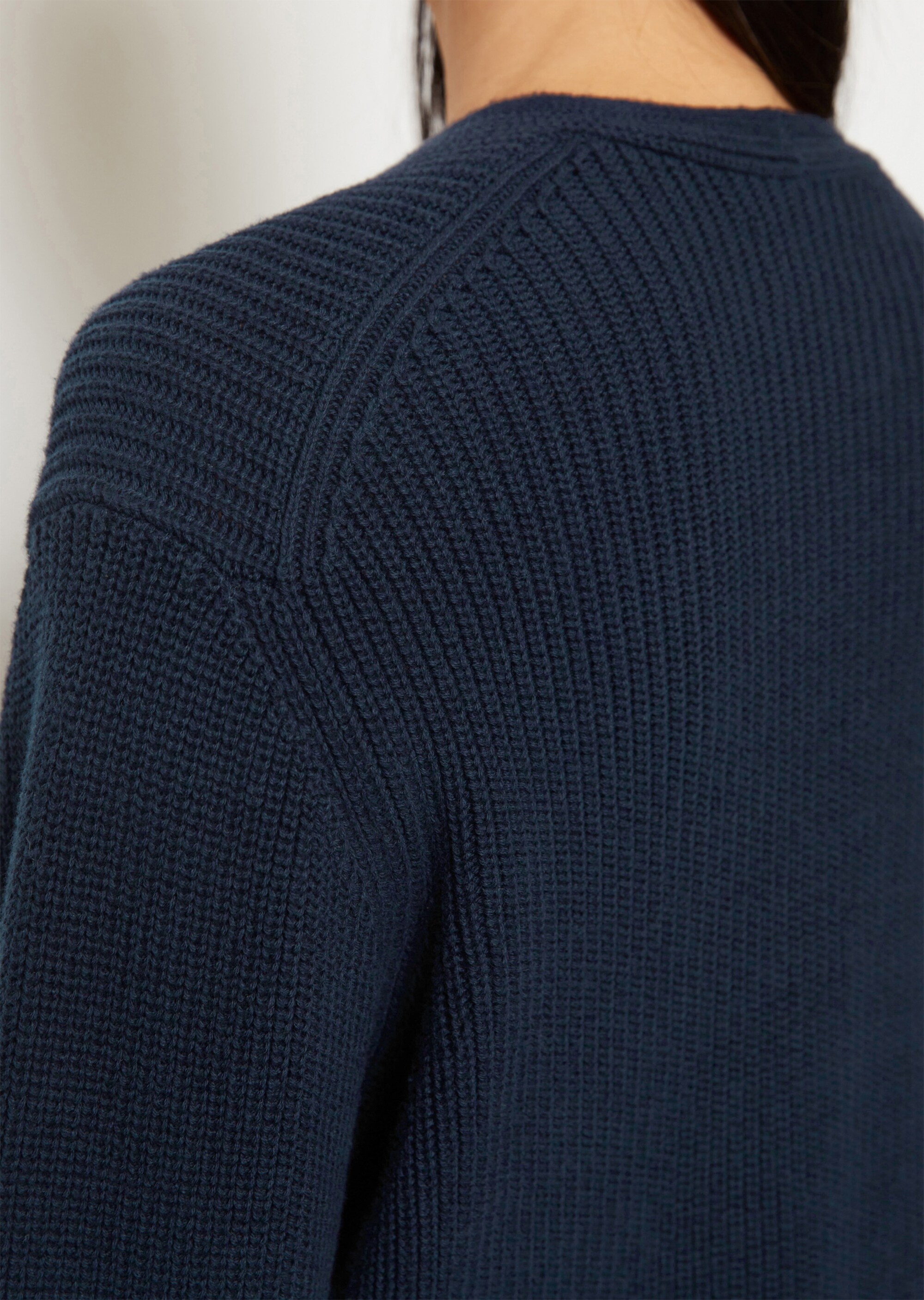 V-Neck-Cardigan relaxed cropped aus Heavy-Weight-Organic-Cotton