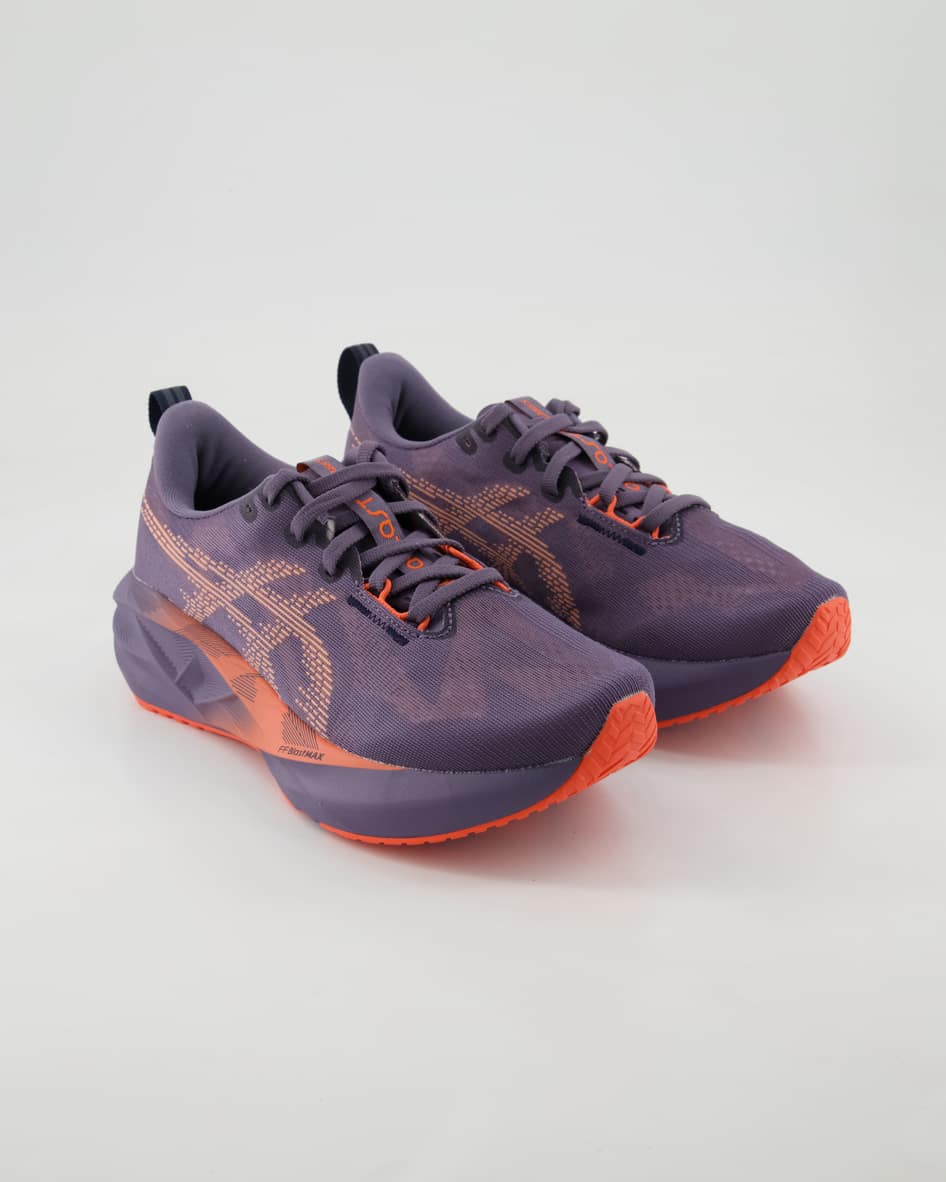 Asics Novablast 5 Sportschuhe in Lila